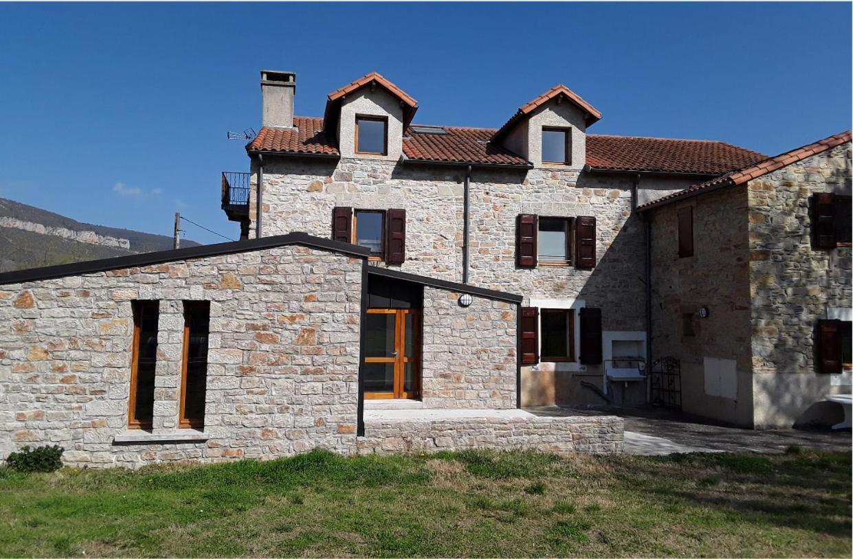Auberge De Jeunesse Hi Millau La Maladrerie Zewnętrze zdjęcie